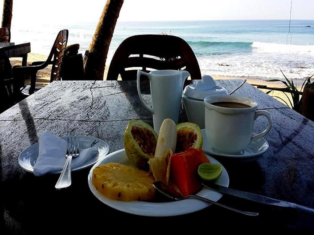 Time N Tide Beach Resort 히카두와 외부 사진
