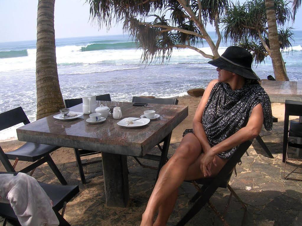 Time N Tide Beach Resort 히카두와 외부 사진